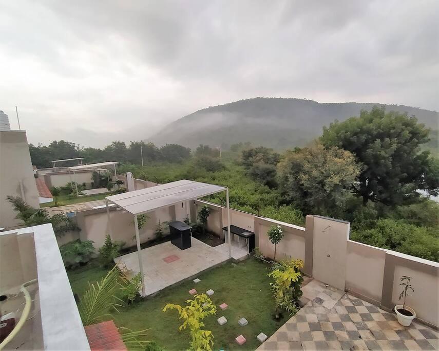 Nine Hill Villa - 2Bhk Private Villa With Pool 烏代浦 外观 照片