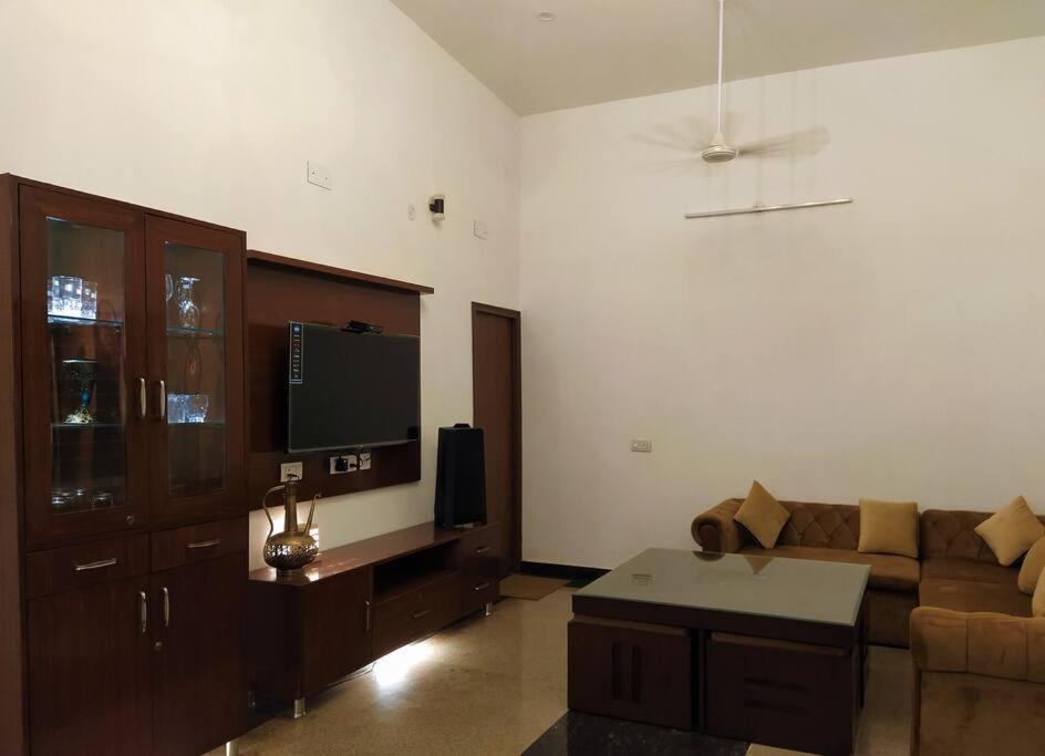 Nine Hill Villa - 2Bhk Private Villa With Pool 烏代浦 外观 照片