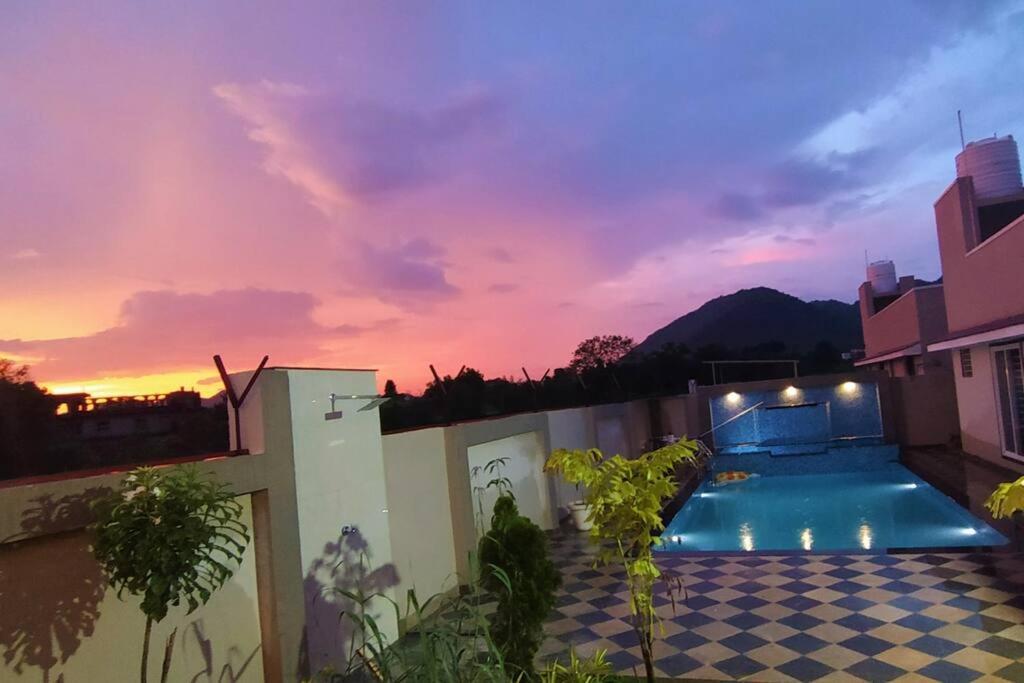 Nine Hill Villa - 2Bhk Private Villa With Pool 烏代浦 外观 照片