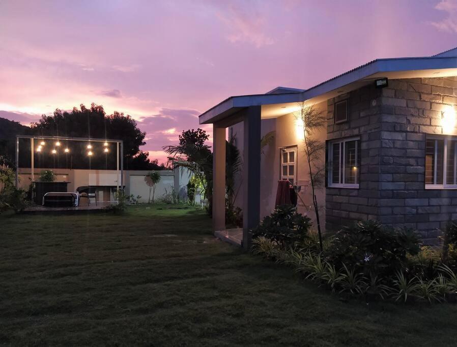 Nine Hill Villa - 2Bhk Private Villa With Pool 烏代浦 外观 照片