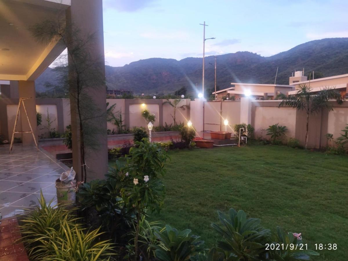 Nine Hill Villa - 2Bhk Private Villa With Pool 烏代浦 外观 照片
